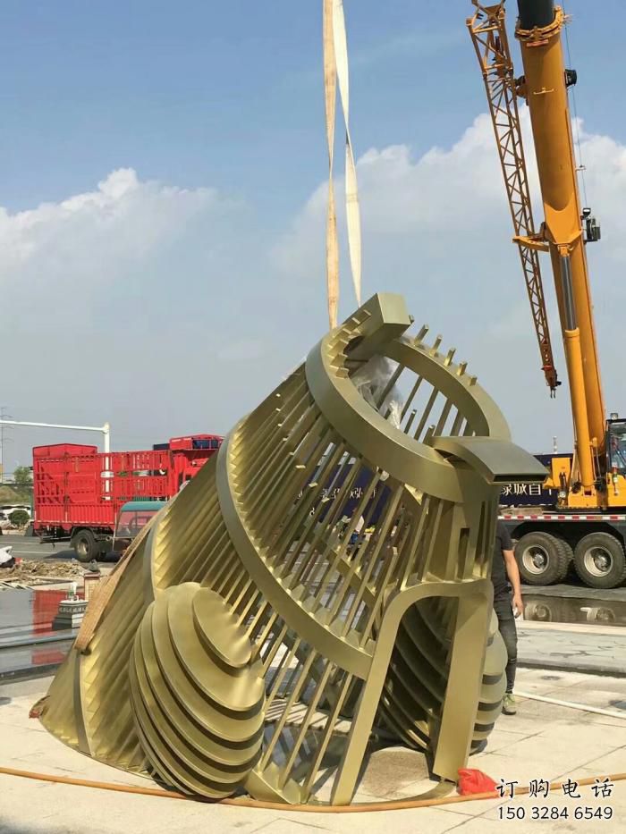 廣場魚尾雕塑 鏤空異形小品 抽象魚尾雕塑