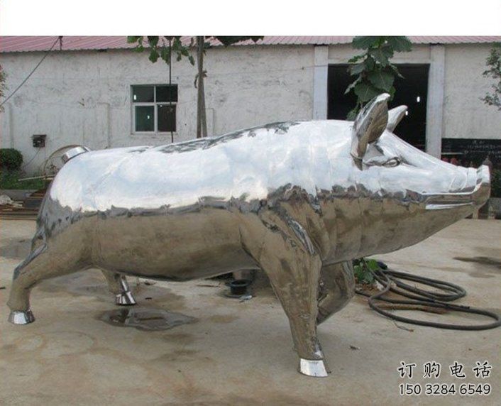 戶外豬雕塑廠家 房地產(chǎn)賓館小品 酒店鏡面豬雕塑