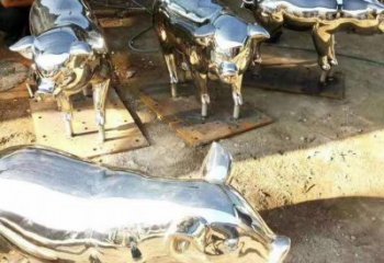 鏡面豬雕塑廠家 大型戶外擺件 風(fēng)景區(qū)仿真豬雕塑