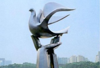 步行街飛鴿雕塑廠(chǎng)家 創(chuàng)意廣場(chǎng)擺件 戶(hù)外仿真飛鴿雕塑