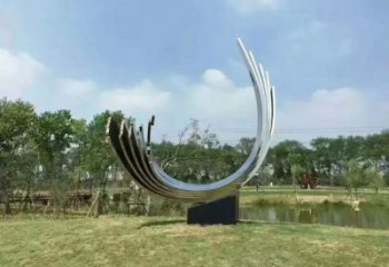 創意月牙形雕塑廠家 戶外小品 公園不銹鋼月牙形雕塑