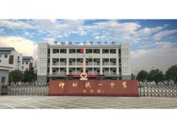 現(xiàn)代鑰匙雕塑廠家 大型別墅區(qū)擺件 歐式不銹鋼鑰匙雕塑廠