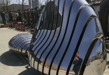 現(xiàn)代休閑椅雕塑廠家 大型別墅區(qū)擺件 鏡面不銹鋼休閑椅雕塑廠