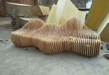 鏤空坐椅雕塑廠家 園林小品 住宅小區不銹鋼坐椅雕塑廠