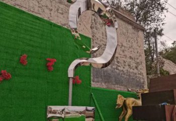 幾何水龍頭雕塑廠家 鏡面創意小品 異形水龍頭雕塑制作