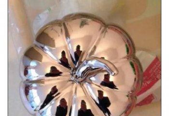 戶外南瓜雕塑廠家 廣場小品 鏡面不銹鋼南瓜雕塑制作