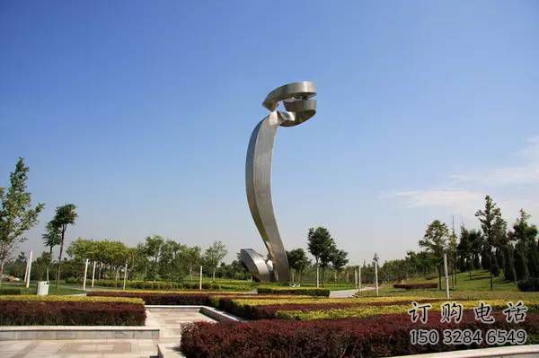 拉絲如意雕塑廠家 鏤空創意擺件 別墅區不銹鋼如意雕塑廠