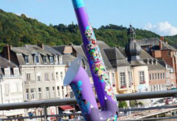 彩繪薩克斯雕塑廠家 公園廣場擺件 街頭不銹鋼薩克斯雕塑廠