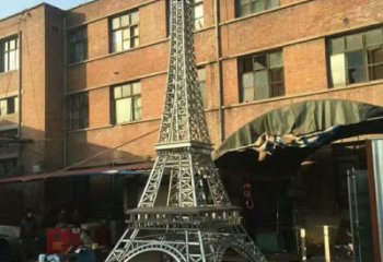 現代塔雕塑廠家 大型別墅區擺件 鏤空不銹鋼塔雕塑廠