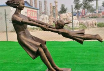 游樂場(chǎng)母愛雕塑廠家 幼兒園擺件 噴漆不銹鋼母愛雕塑廠