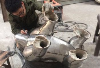 遼寧步行街猩猩雕塑，景觀主題，鍛造工藝