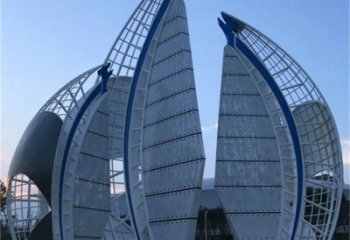 操場帆船雕塑廠家，烤漆景觀雕塑，噴砂制造