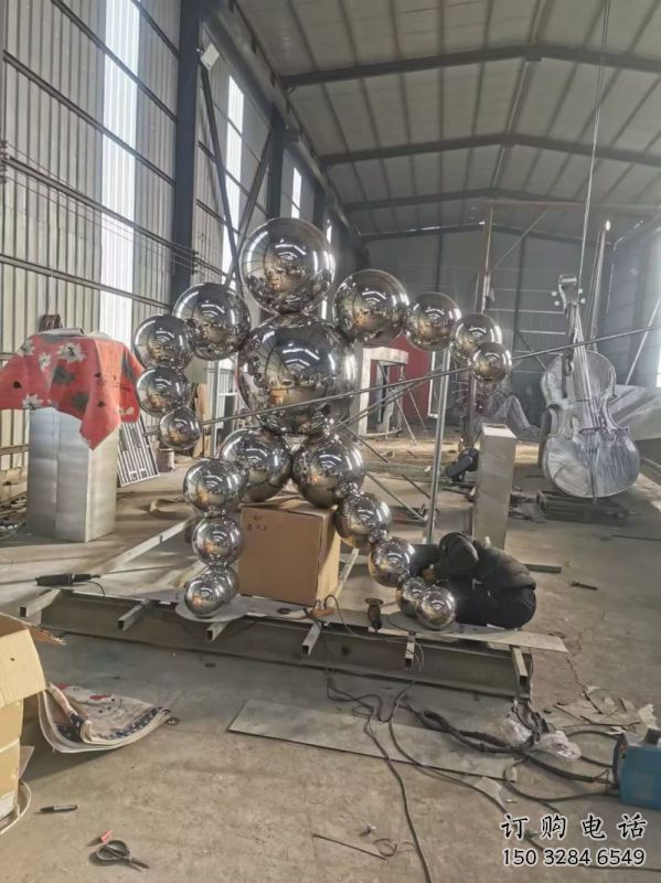 彩繪機器人雕塑