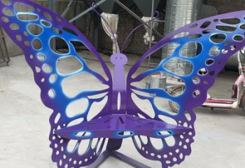 不銹鋼鏤空坐凳雕塑加工制作