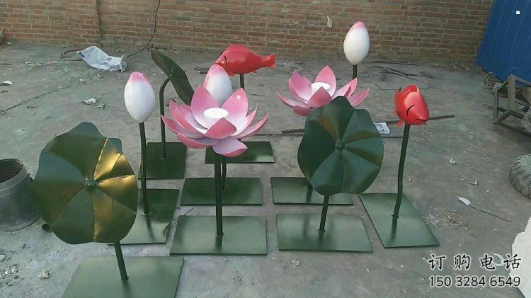 荷花雕塑制造，彩鋼構(gòu)件，仿真荷花雕塑提供
