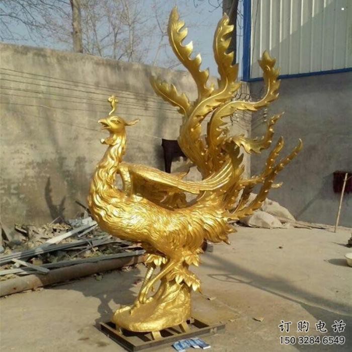 孔雀雕塑廠家，陸地擺件，景觀銅孔雀雕塑預(yù)定