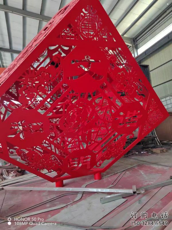 立方體雕塑提供，白鋼構(gòu)件，鏤空立方體雕塑生產(chǎn)廠家