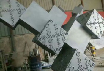 幾何體雕塑訂做,街道標識,不銹鋼幾何體雕塑定做