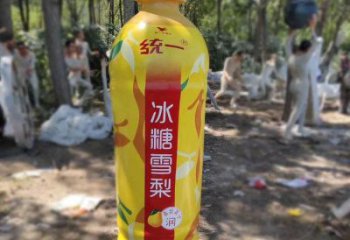 飲料瓶雕塑供應，圓雕體系，玻璃鋼飲料瓶雕塑制作展品