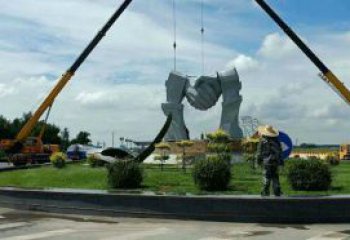 現代握手雕塑制作,景區案例,景觀不銹鋼握手雕塑定做