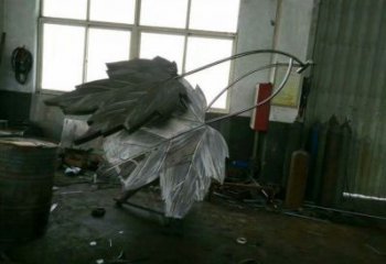 楓葉雕塑承接，景區案例，不銹鋼楓葉雕塑定制廠家