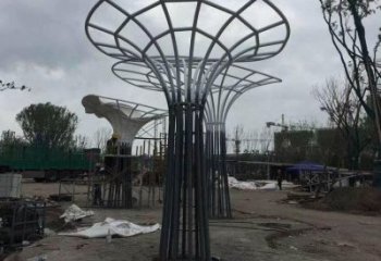 遮陽樹雕塑制造，鏤空雕塑，不銹鋼遮陽樹雕塑廠家