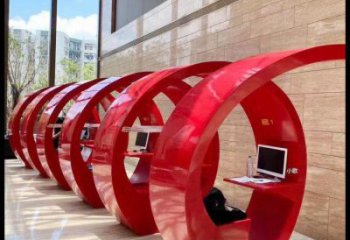 膠卷坐凳雕塑加工，現代美陳裝飾設計