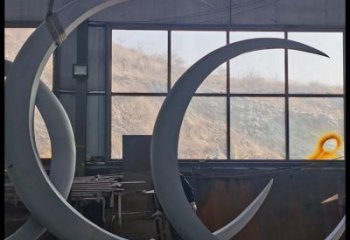 月亮雕塑觀賞型,露天雕塑,鋼結構月亮水簾雕塑訂做