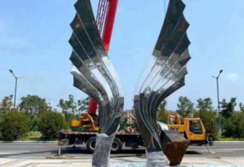 園林翅膀雕塑，噴漆景觀雕塑，網(wǎng)格形式