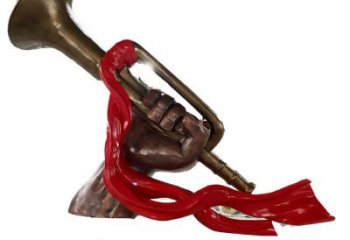 大型沖鋒號雕塑