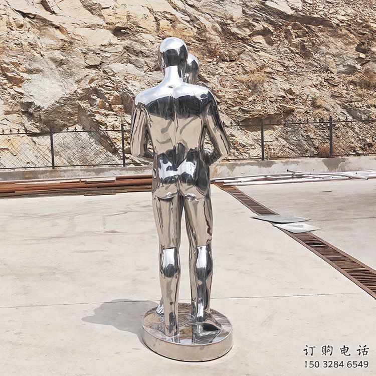 定西廣場情侶雕塑