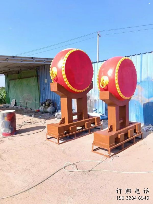 湘西景觀戰鼓雕塑