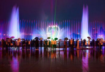 南通水景程控噴泉雕塑，高噴循環(huán)噴水方式設計