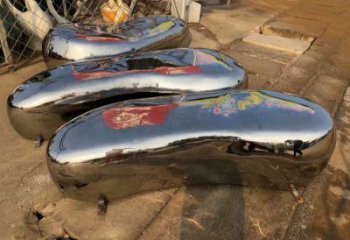 陽坐凳雕塑，小區園林雕塑，不銹鋼鏡面效果