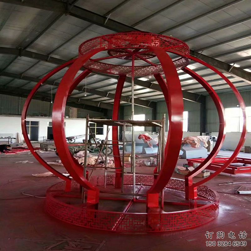 南岸景觀燈籠雕塑優選，陸地擺件，園林不銹鋼燈籠雕塑供應