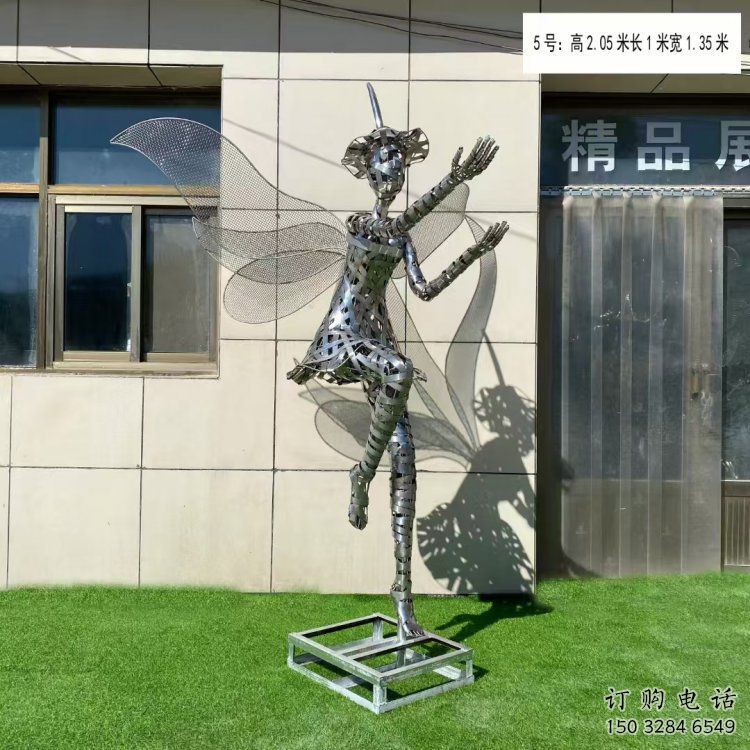 涪陵現(xiàn)代鏤空舞者雕塑承接，歐式風(fēng)格，鐵藝跳舞雕塑精選